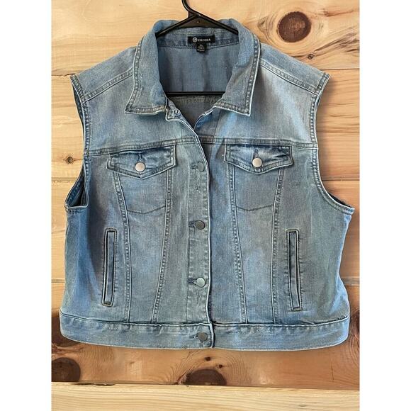 Versona Women's Denim Jean Vest. Button down. Boho Biker Festival. XL - Picture 7 of 7